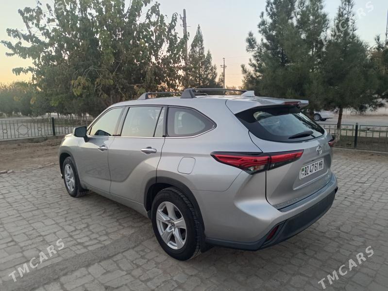 Toyota Highlander 2021 - 520 000 TMT - Garagum etraby - img 4