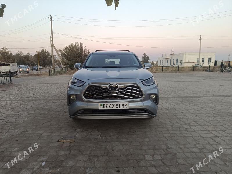 Toyota Highlander 2021 - 520 000 TMT - Garagum etraby - img 1