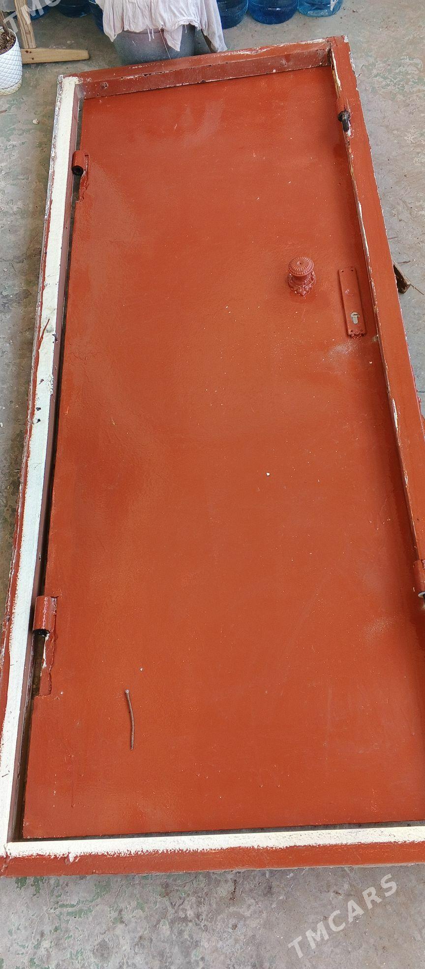 входная дверь  железная - Türkmenabat - img 1