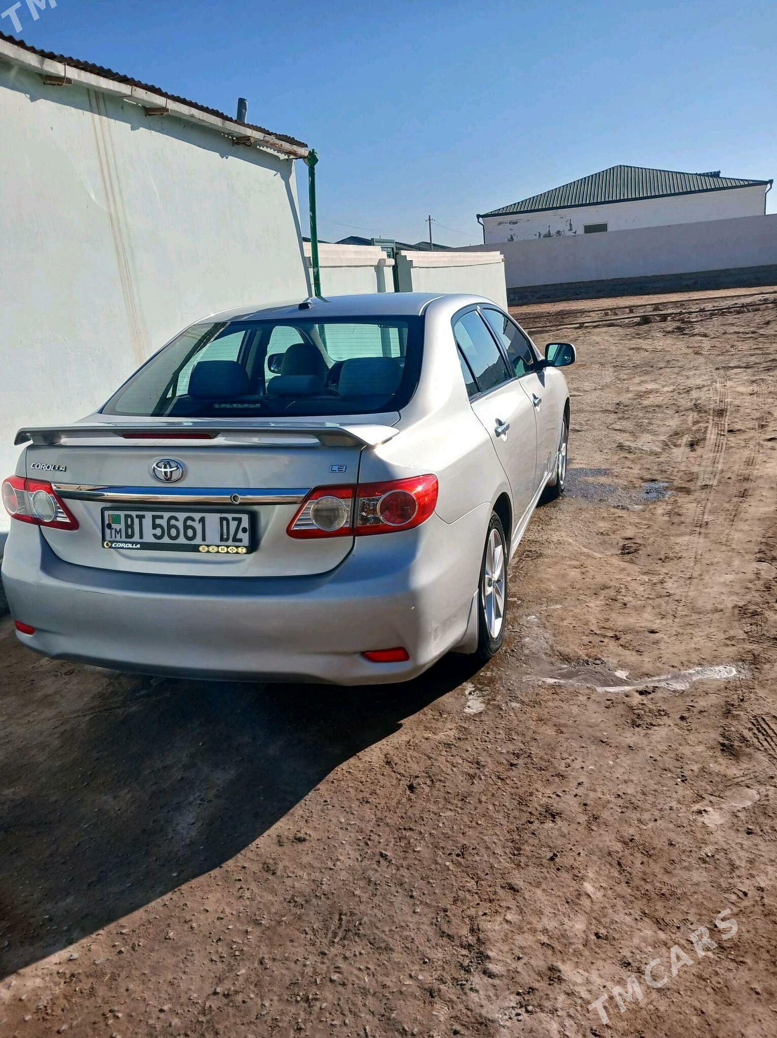 Toyota Corolla 2011 - 175 000 TMT - Гороглы (Тагта) - img 3
