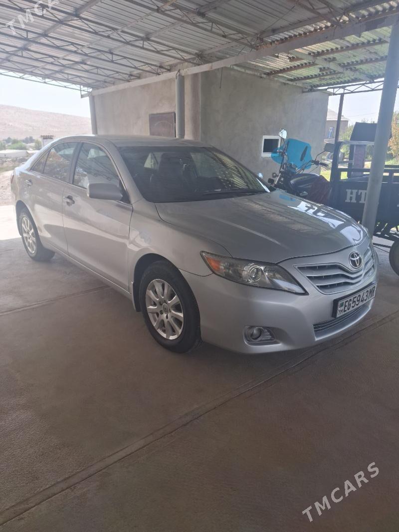 Toyota Camry 2010 - 220 000 TMT - Тагтабазар - img 4