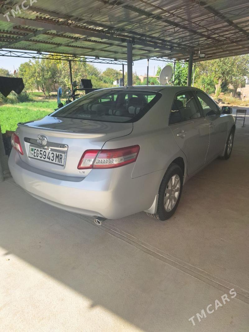Toyota Camry 2010 - 220 000 TMT - Тагтабазар - img 3