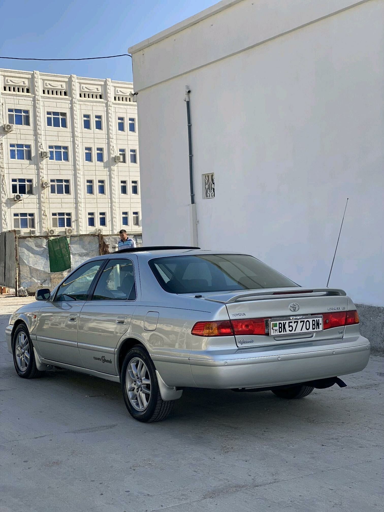 Toyota Camry 2001 - 200 000 TMT - Balkanabat - img 9