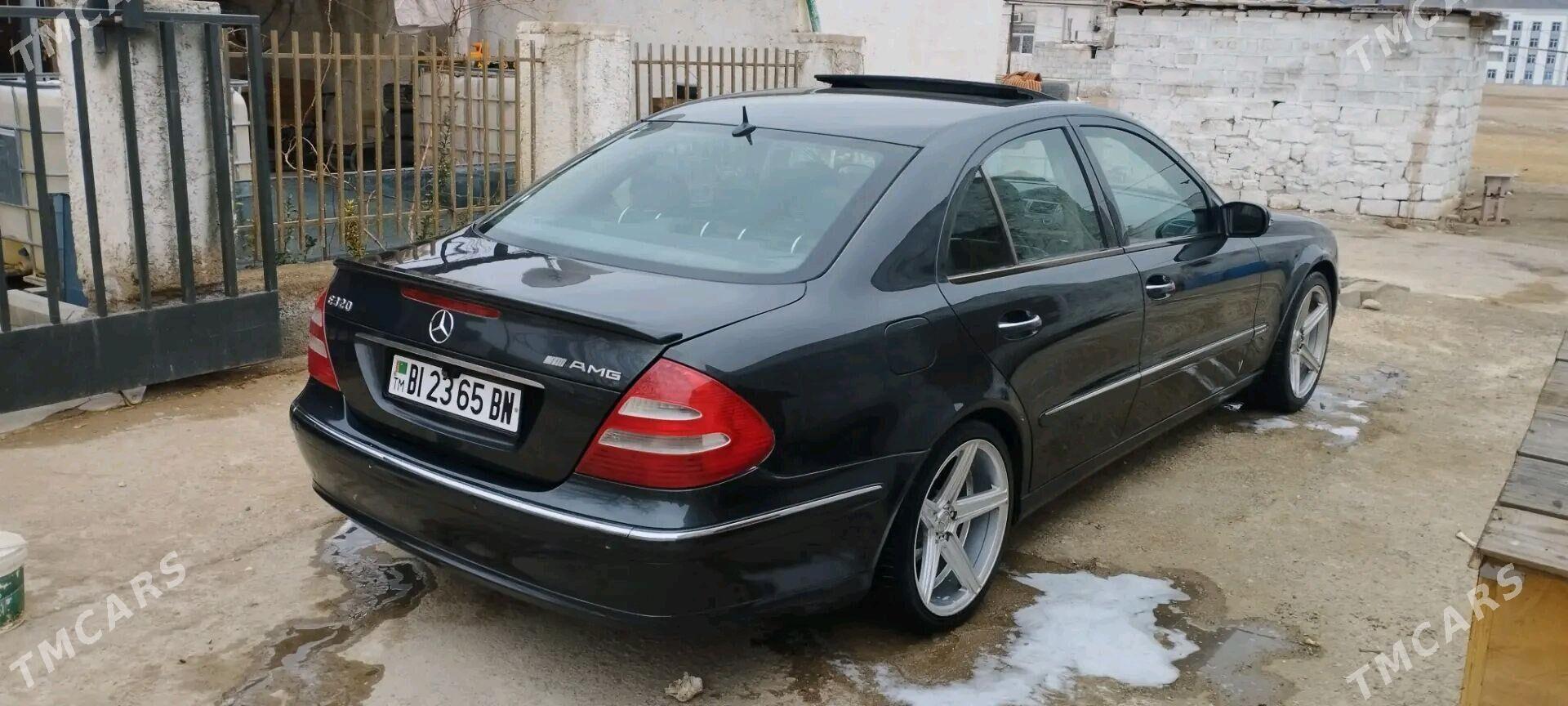 Mercedes-Benz E320 2003 - 145 000 TMT - Türkmenbaşy - img 2