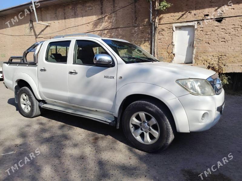 Toyota Hilux 2010 - 285 000 TMT - Kerki - img 2