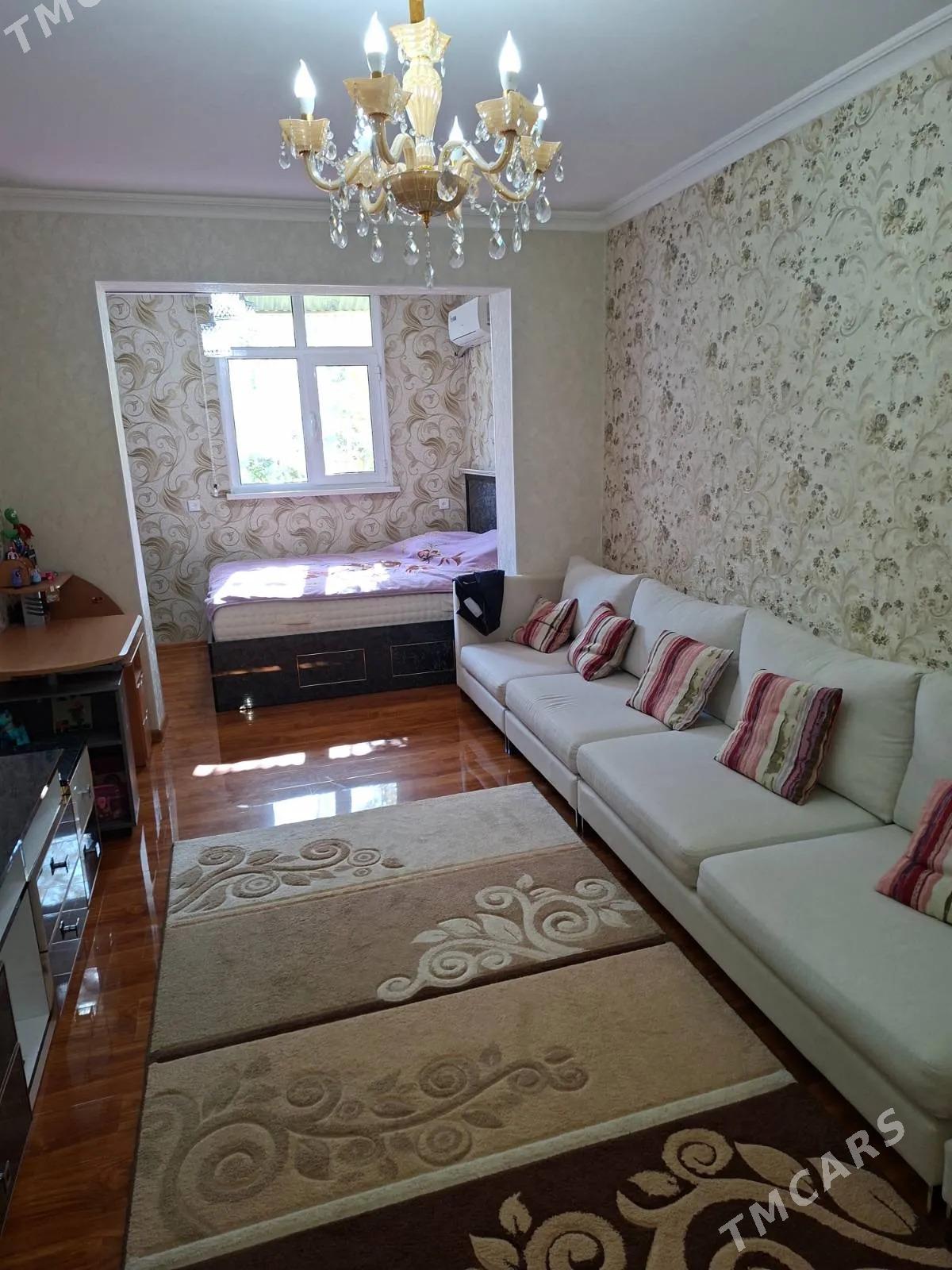 Ak-Altyn 1 komnata 2 etaj 42m² - 30 мкр - img 3