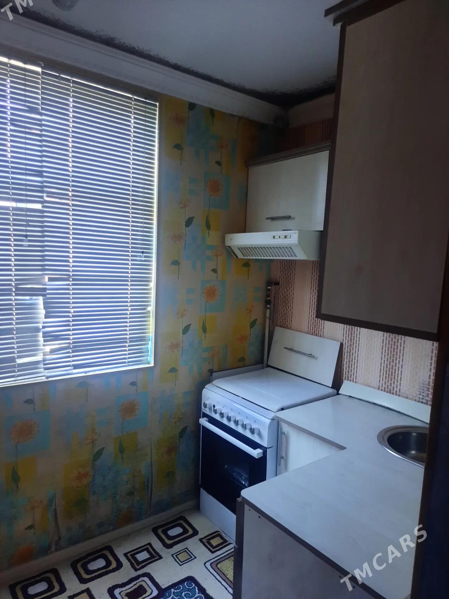 Бай базар 2комнат 1этаж - Дашогуз - img 4