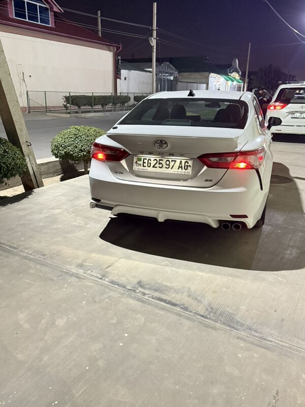 Toyota Camry 2018 - 310 000 TMT - Aşgabat - img 9
