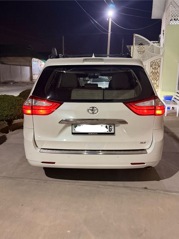 Toyota Sienna 2017 - 410 000 TMT - Aşgabat - img 6