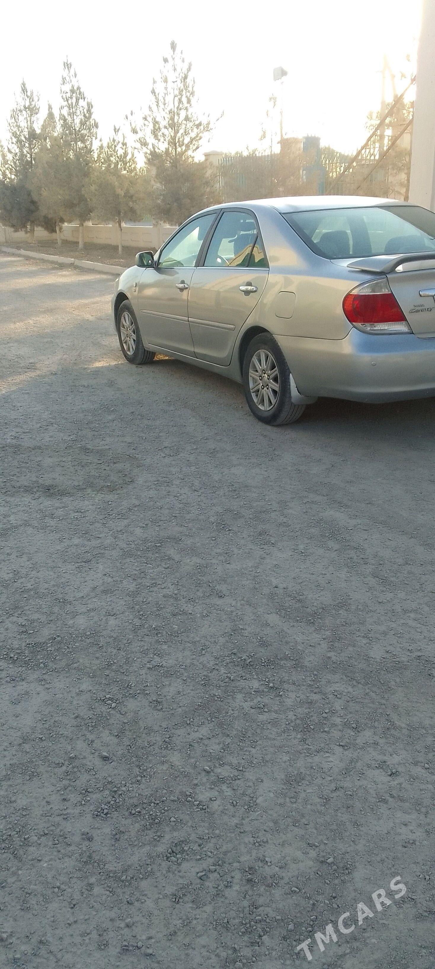 Toyota Camry 2002 - 170 000 TMT - Bäherden - img 2