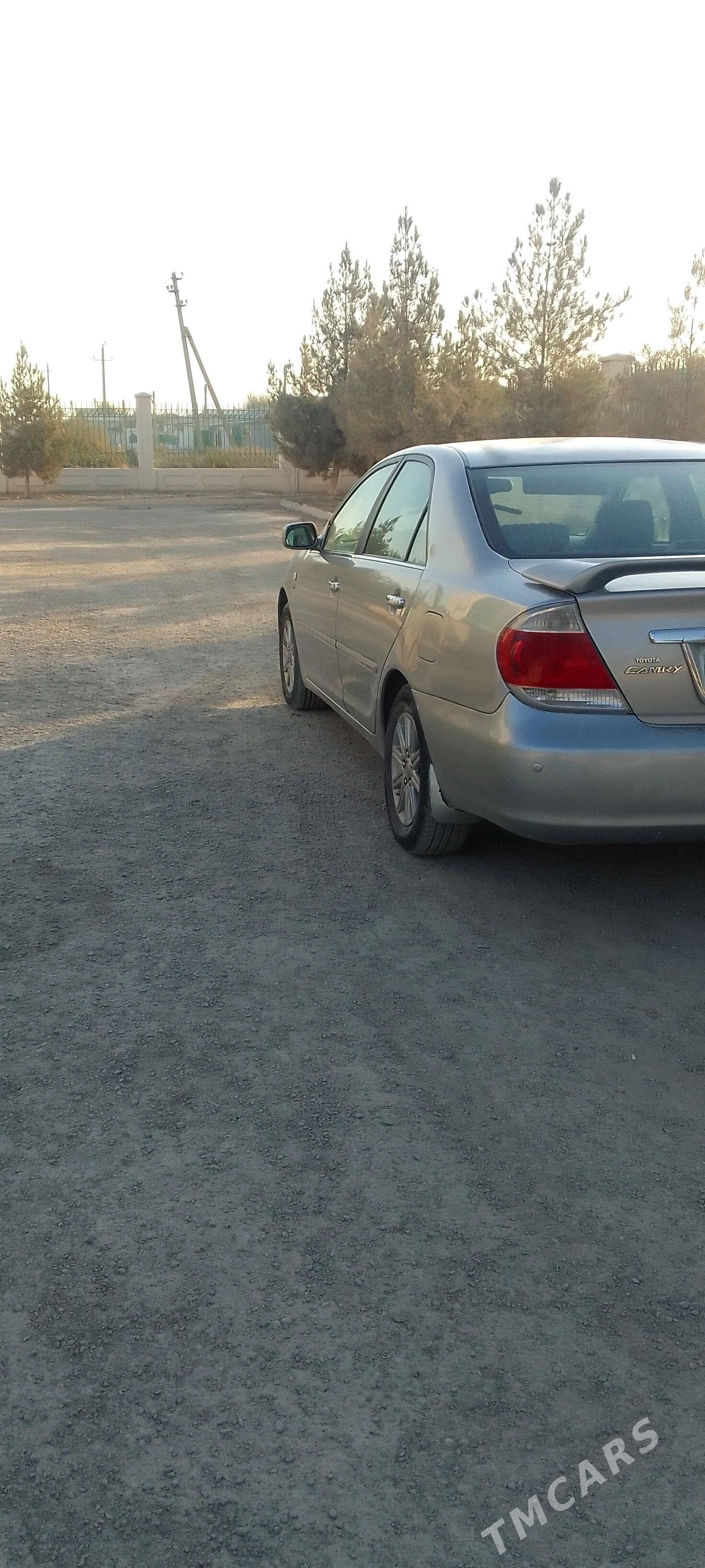 Toyota Camry 2002 - 170 000 TMT - Bäherden - img 3