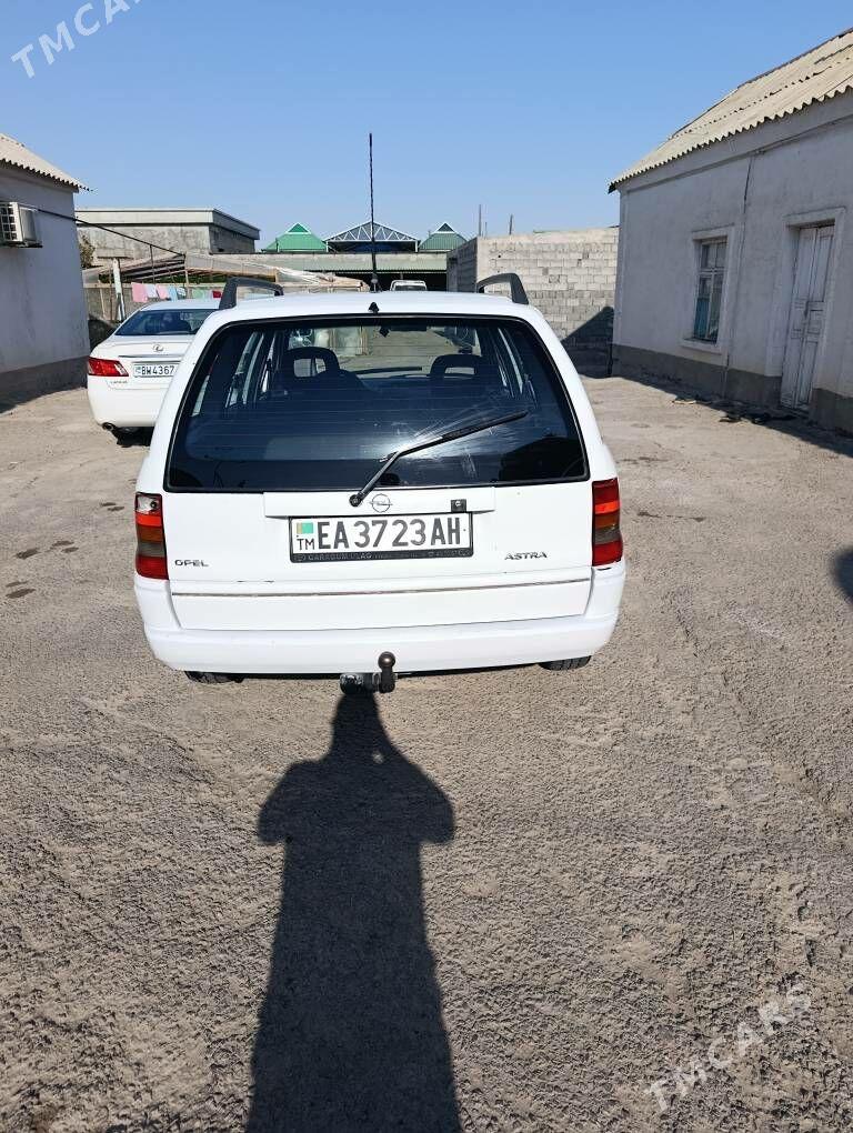 Opel Astra 1997 - 35 000 TMT - Бузмеин - img 3