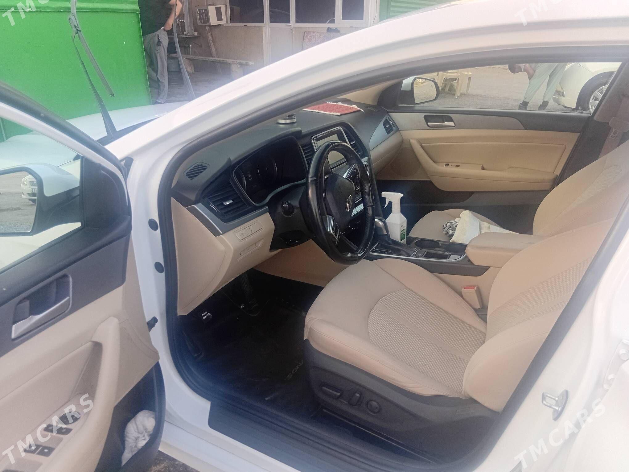 Hyundai Sonata 2018 - 192 000 TMT - Арзув - img 3