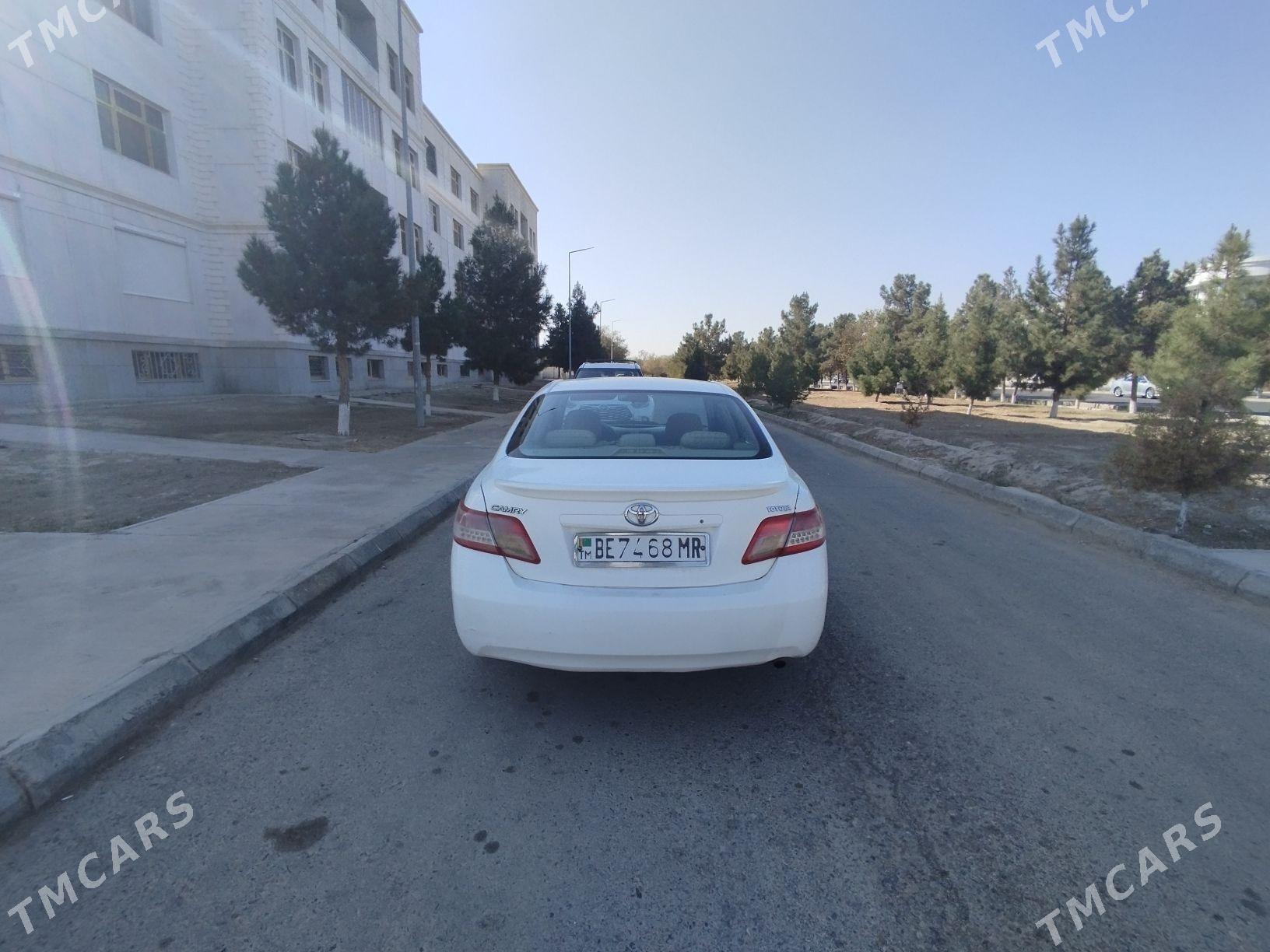 Toyota Camry 2010 - 138 000 TMT - Мары - img 4