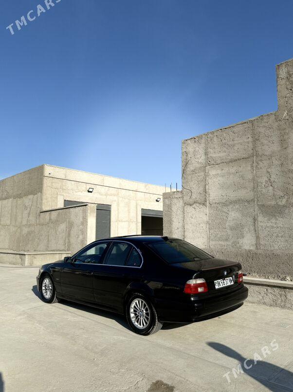 BMW E39 2003 - 135 000 TMT - Балканабат - img 8
