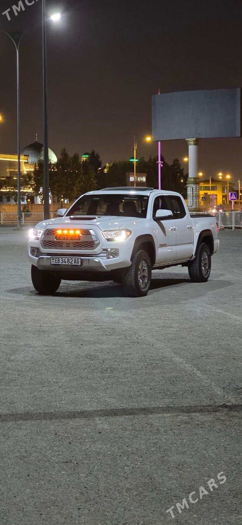 Toyota Tacoma 2019 - 440 000 TMT - Ашхабад - img 1
