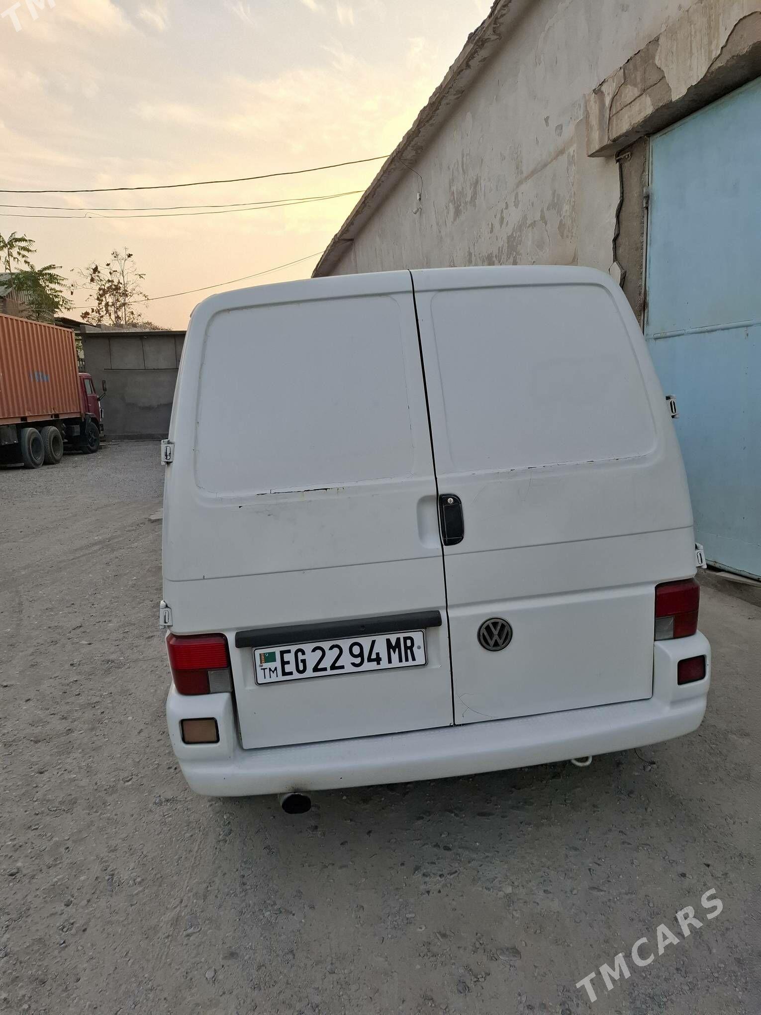 Volkswagen Transporter 2001 - 75 000 TMT - Мары - img 5