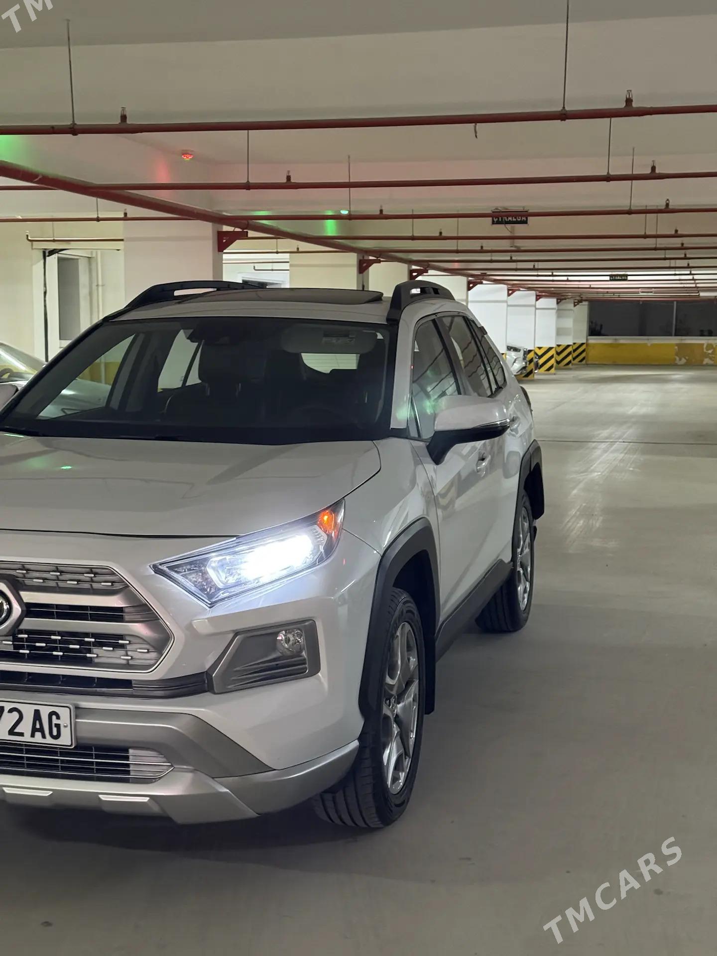 Toyota RAV4 2020 - 297 000 TMT - Aşgabat - img 2