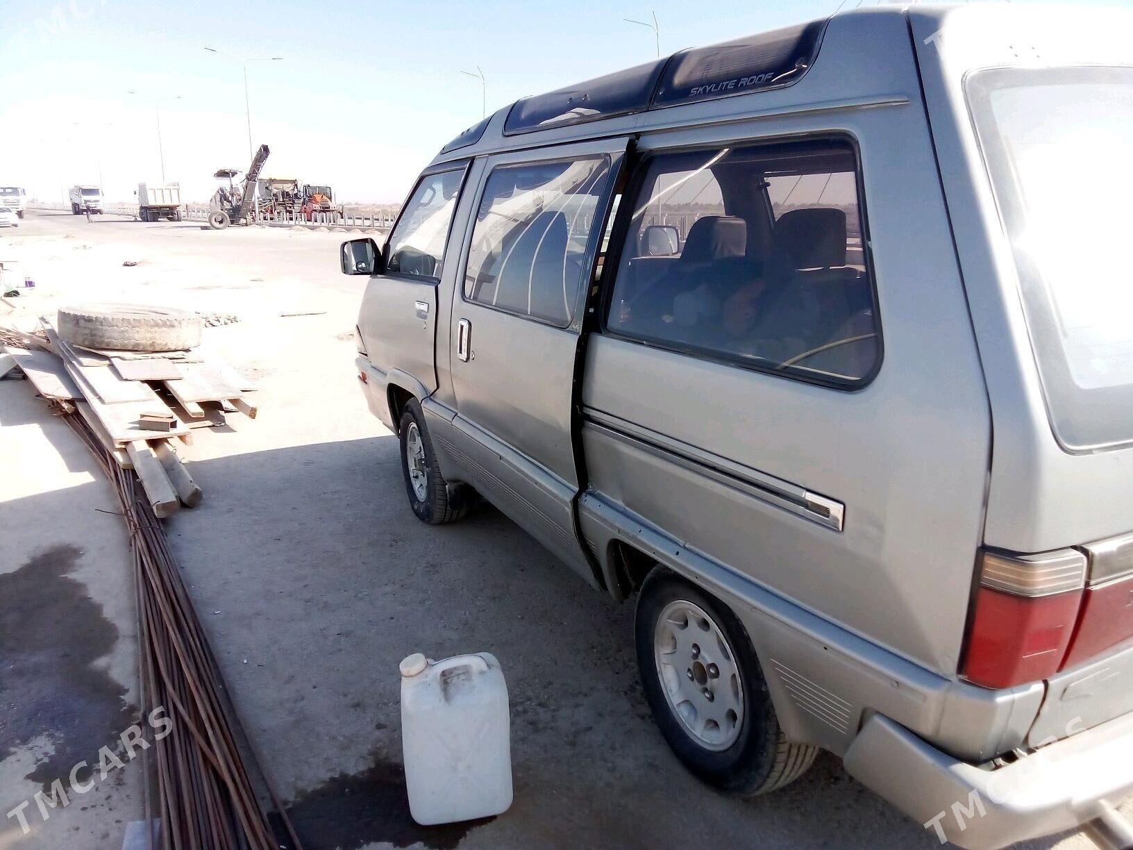 Toyota Hiace 1998 - 25 000 TMT - Murgap - img 3