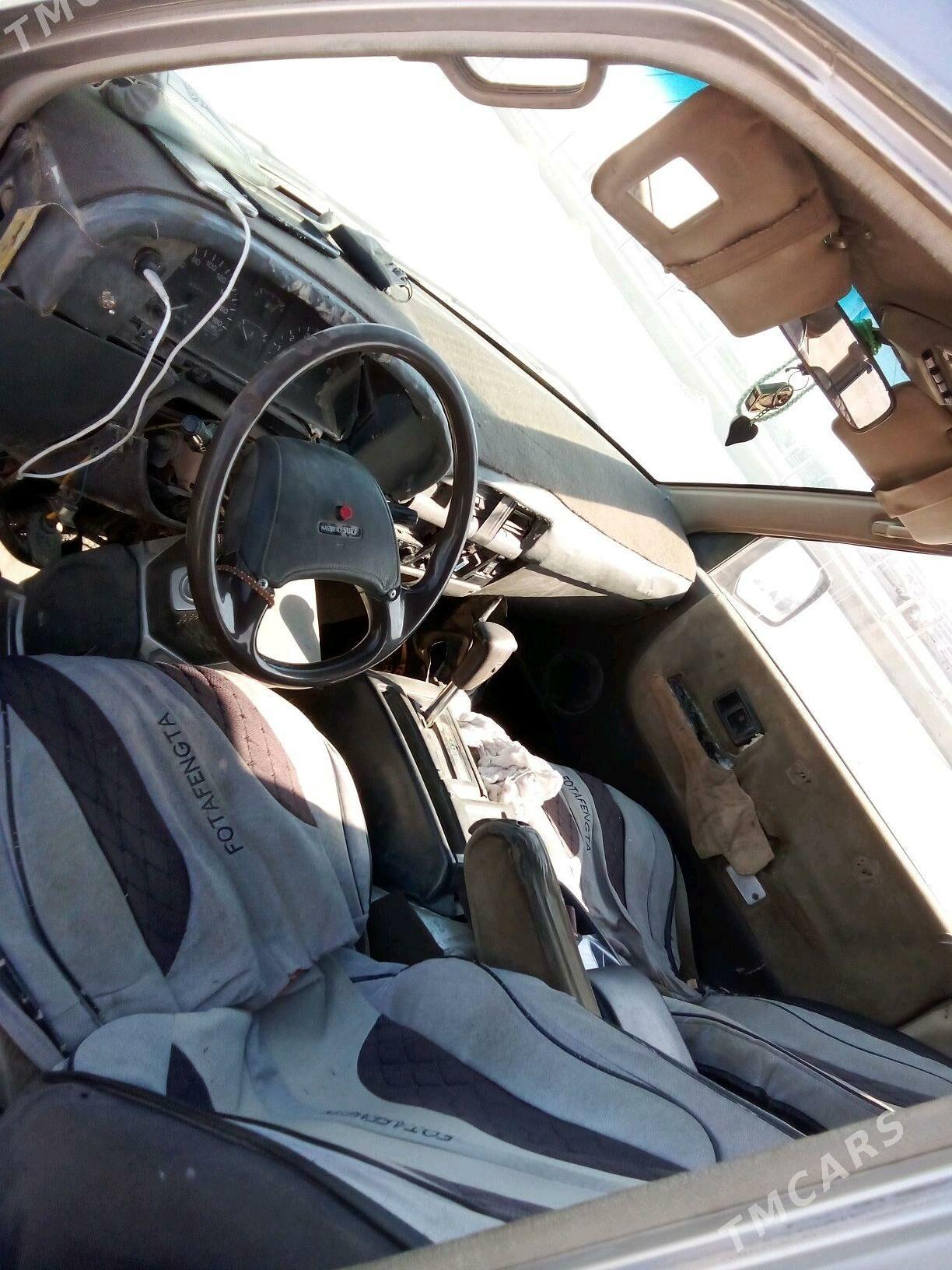 Toyota Hiace 1998 - 25 000 TMT - Murgap - img 2