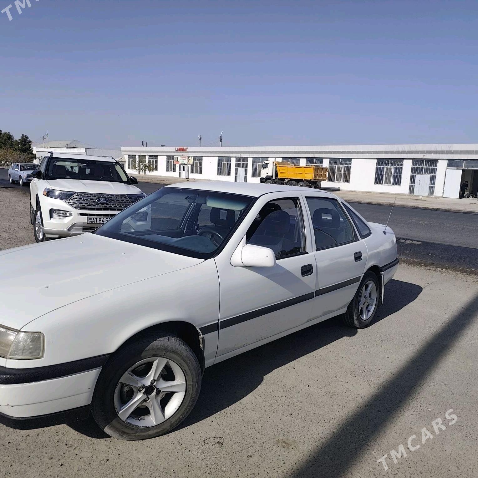 Opel Vectra 1991 - 34 000 TMT - Mary - img 2
