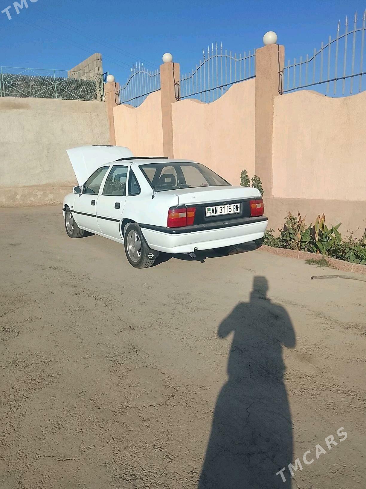 Opel Vectra 1994 - 27 000 TMT - Gyzylarbat - img 2