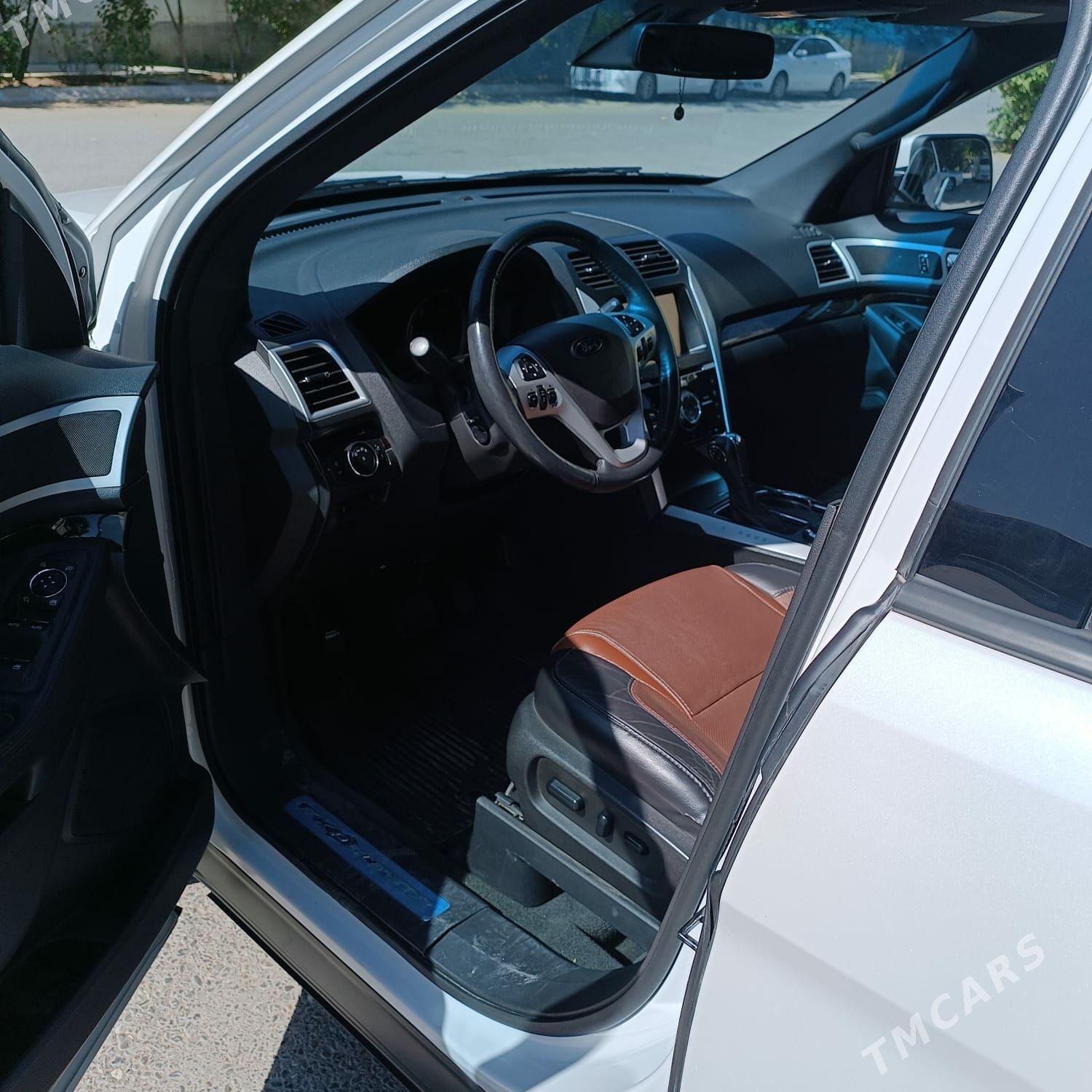 Ford Explorer 2014 - 270 000 TMT - Ашхабад - img 3