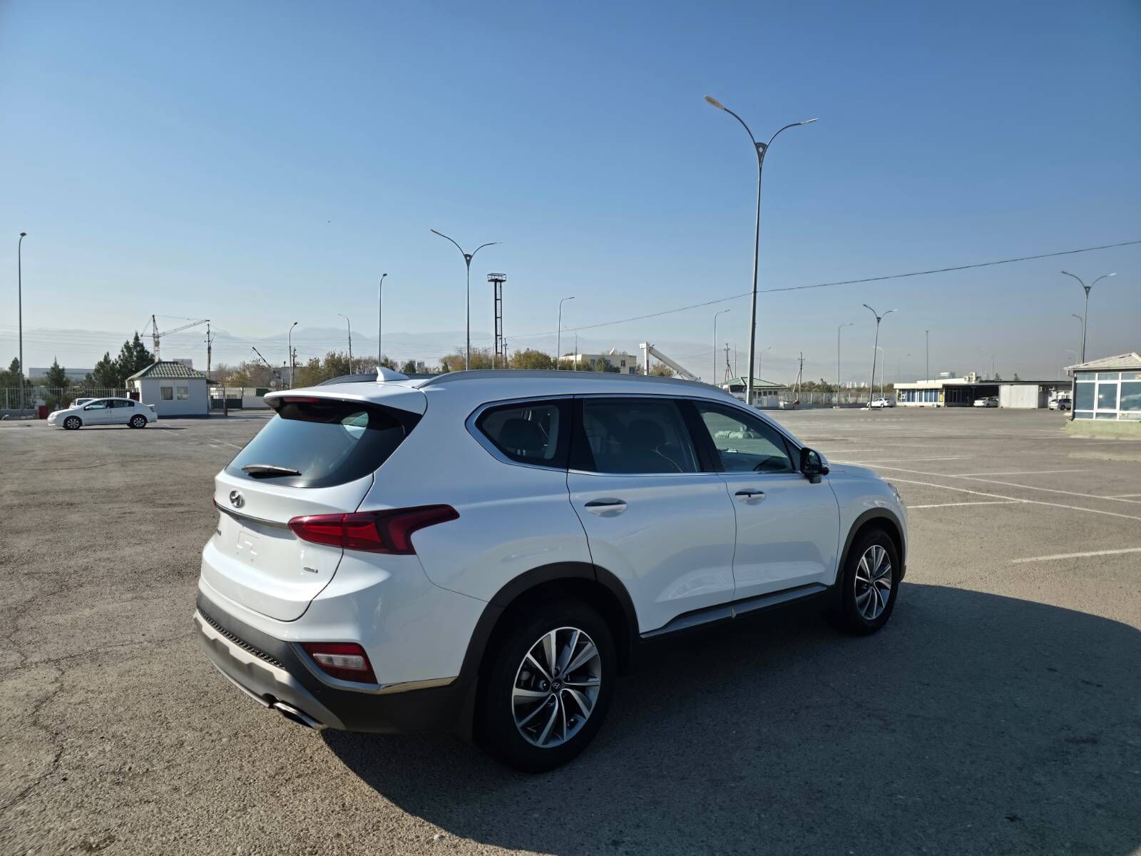 Hyundai Santa Fe 2020 - 355 000 TMT - Aşgabat - img 6
