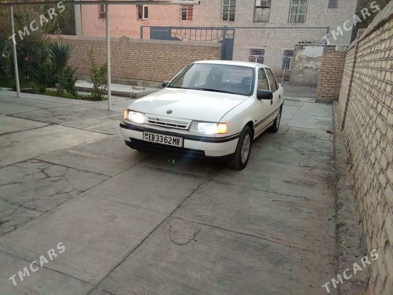 Opel Vectra 1993 - 35 000 TMT - Мары - img 2