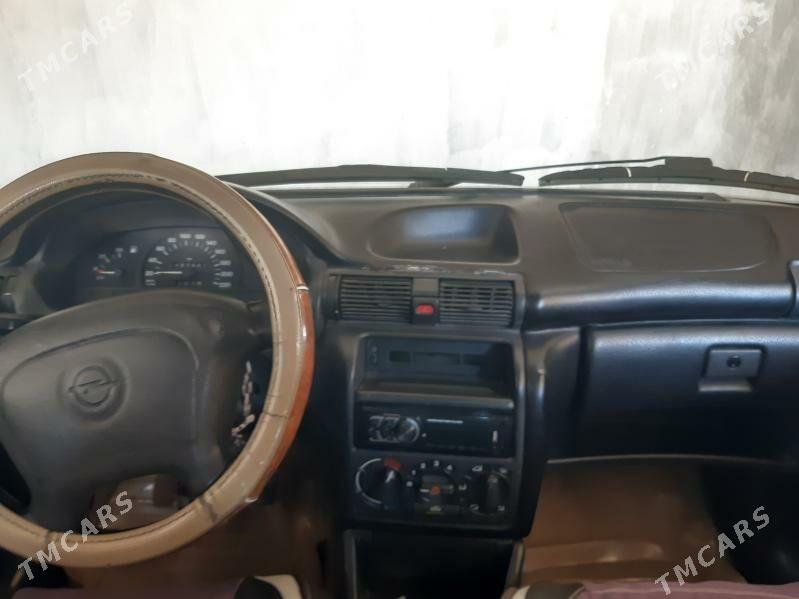Opel Astra 1995 - 40 000 TMT - Мары - img 3