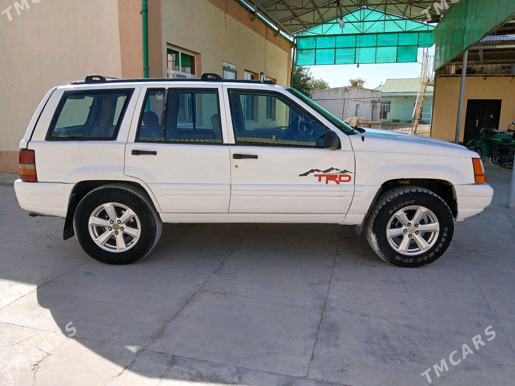 Jeep Cherokee 1996 - 55 000 TMT - Bäherden - img 2