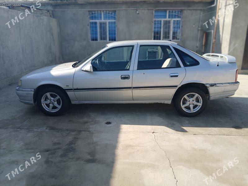 Opel Vectra 1992 - 30 000 TMT - Bäherden - img 4