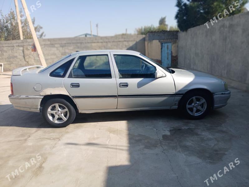 Opel Vectra 1992 - 30 000 TMT - Bäherden - img 3