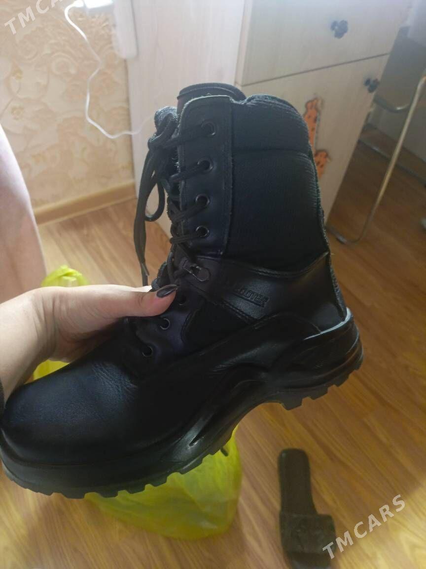 пальто,ботинки и костюм - Мары - img 3