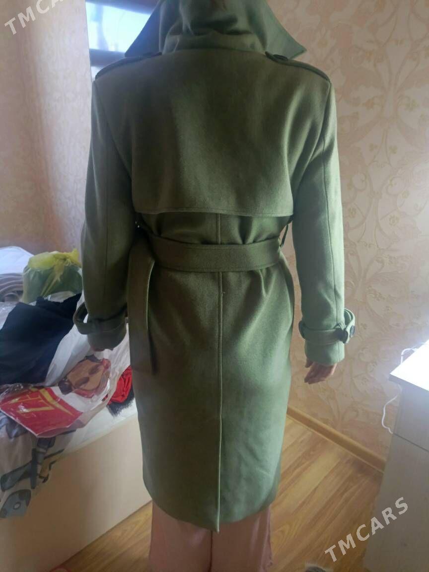 пальто,ботинки и костюм - Мары - img 2
