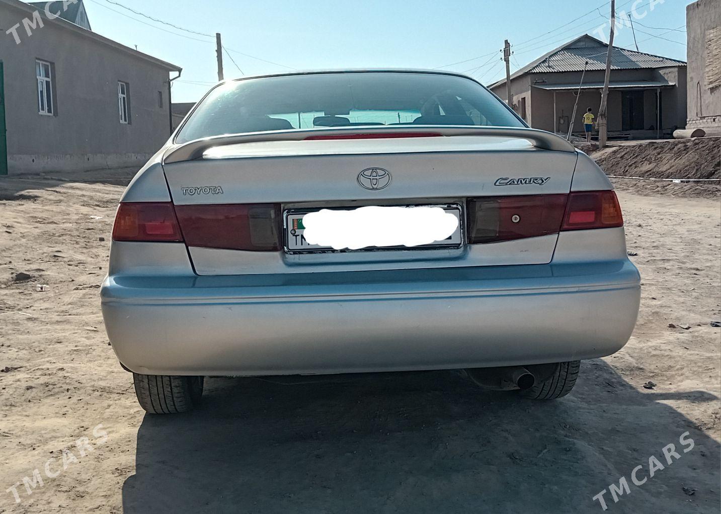 Toyota Camry 2000 - 130 000 TMT - етр. Туркменбаши - img 3