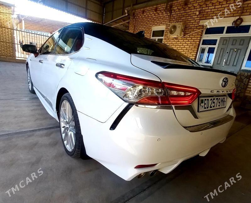 Toyota Camry 2018 - 280 000 TMT - Мары - img 2