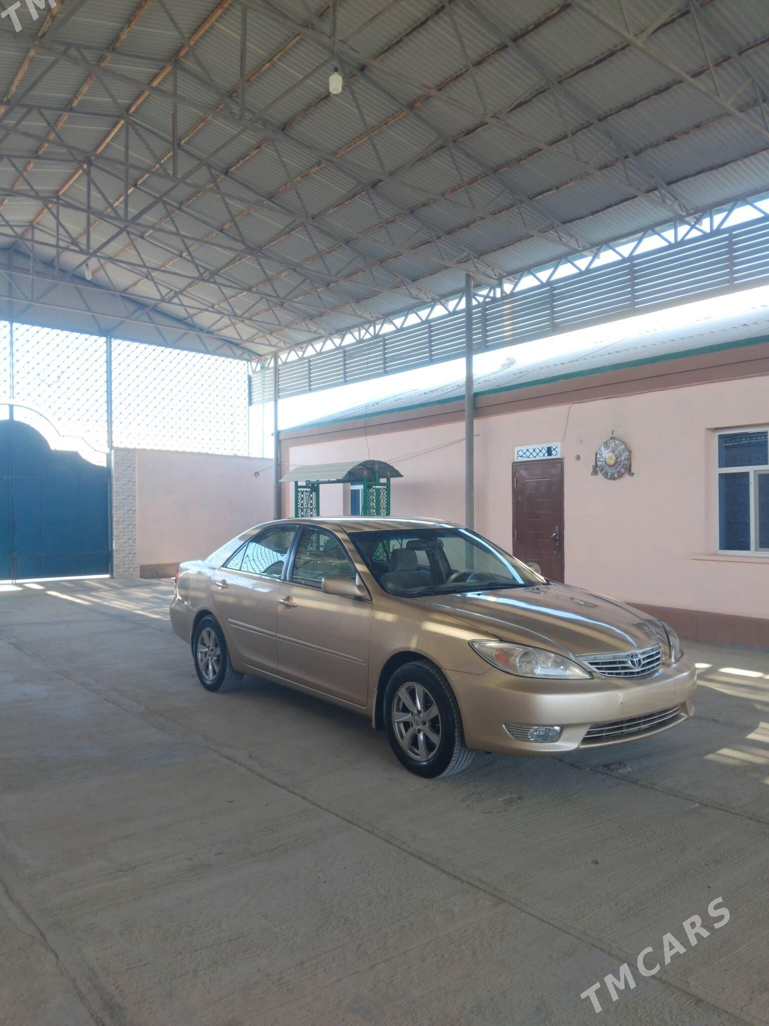 Toyota Camry 2003 - 137 000 TMT - Бахарден - img 4