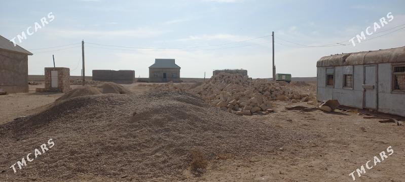 Akdas yer - Türkmenbaşy - img 1