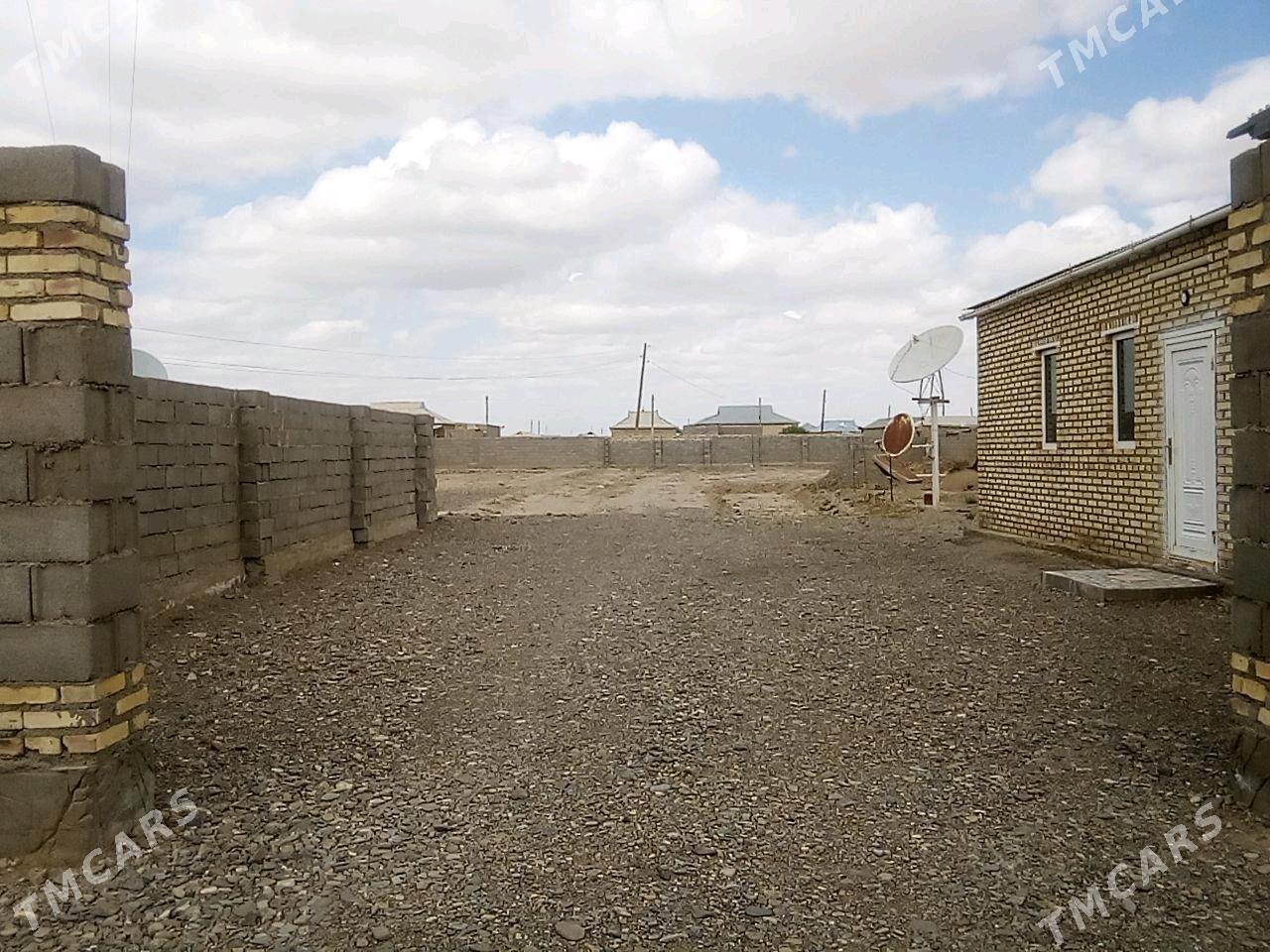 Sarahs satlyk jaý. - Серахс - img 2