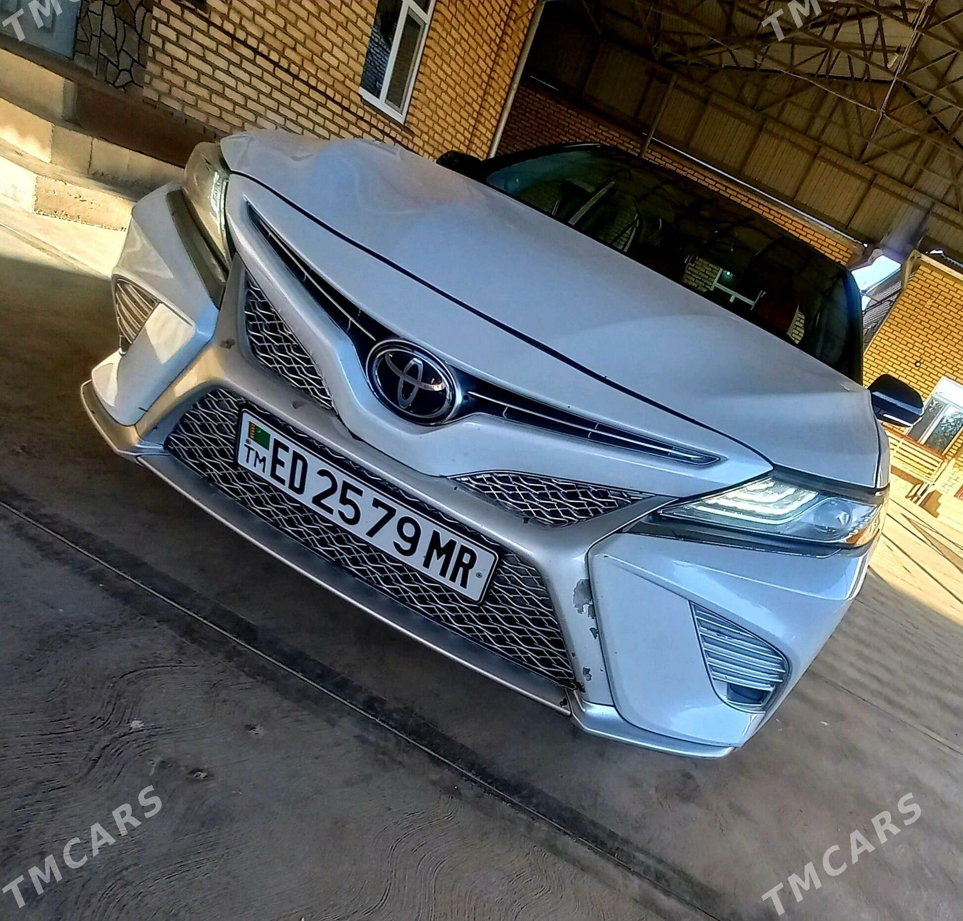 Toyota Camry 2018 - 280 000 TMT - Мары - img 3