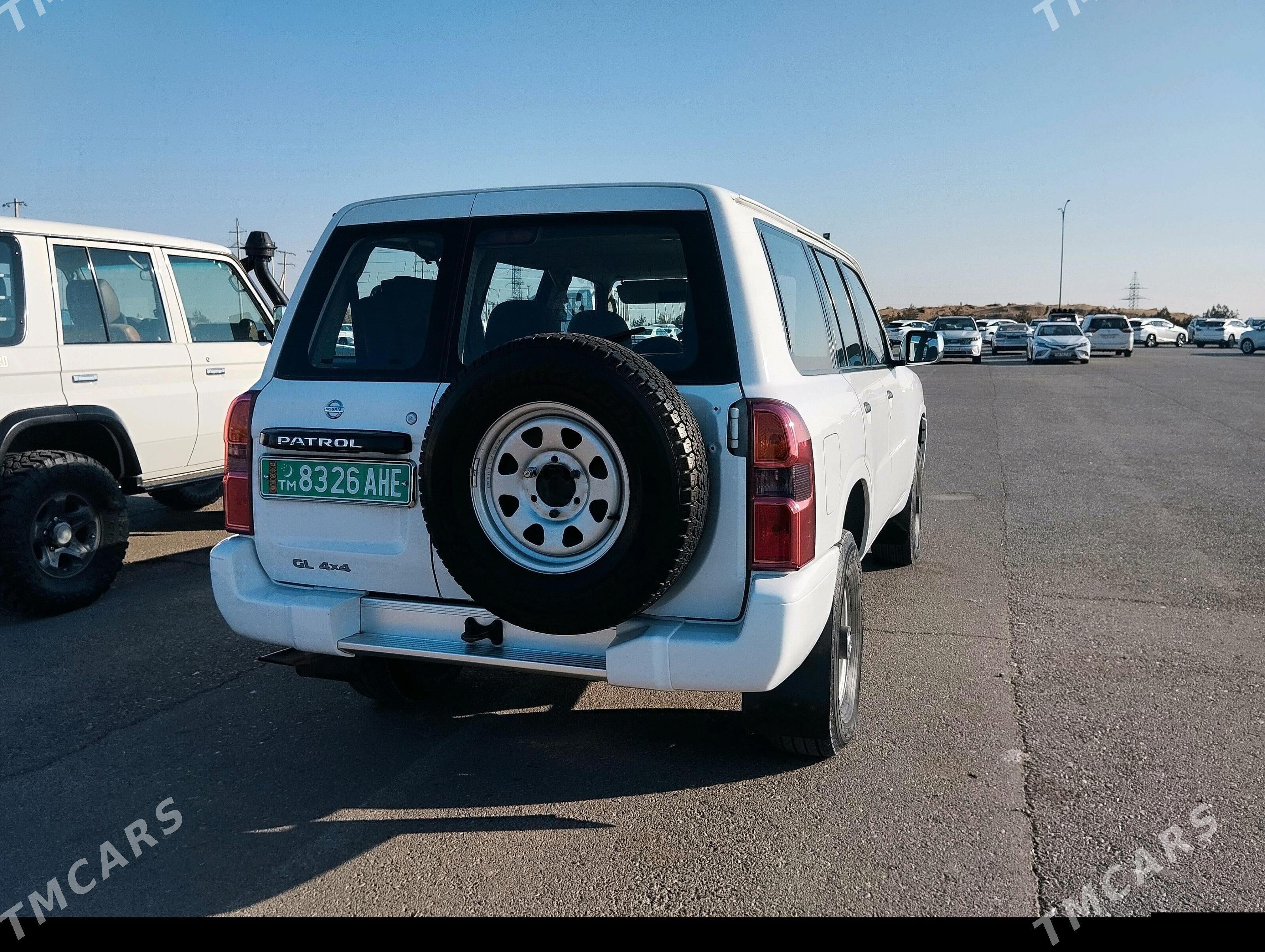 Nissan Patrol 2014 - 500 000 TMT - Анев - img 2