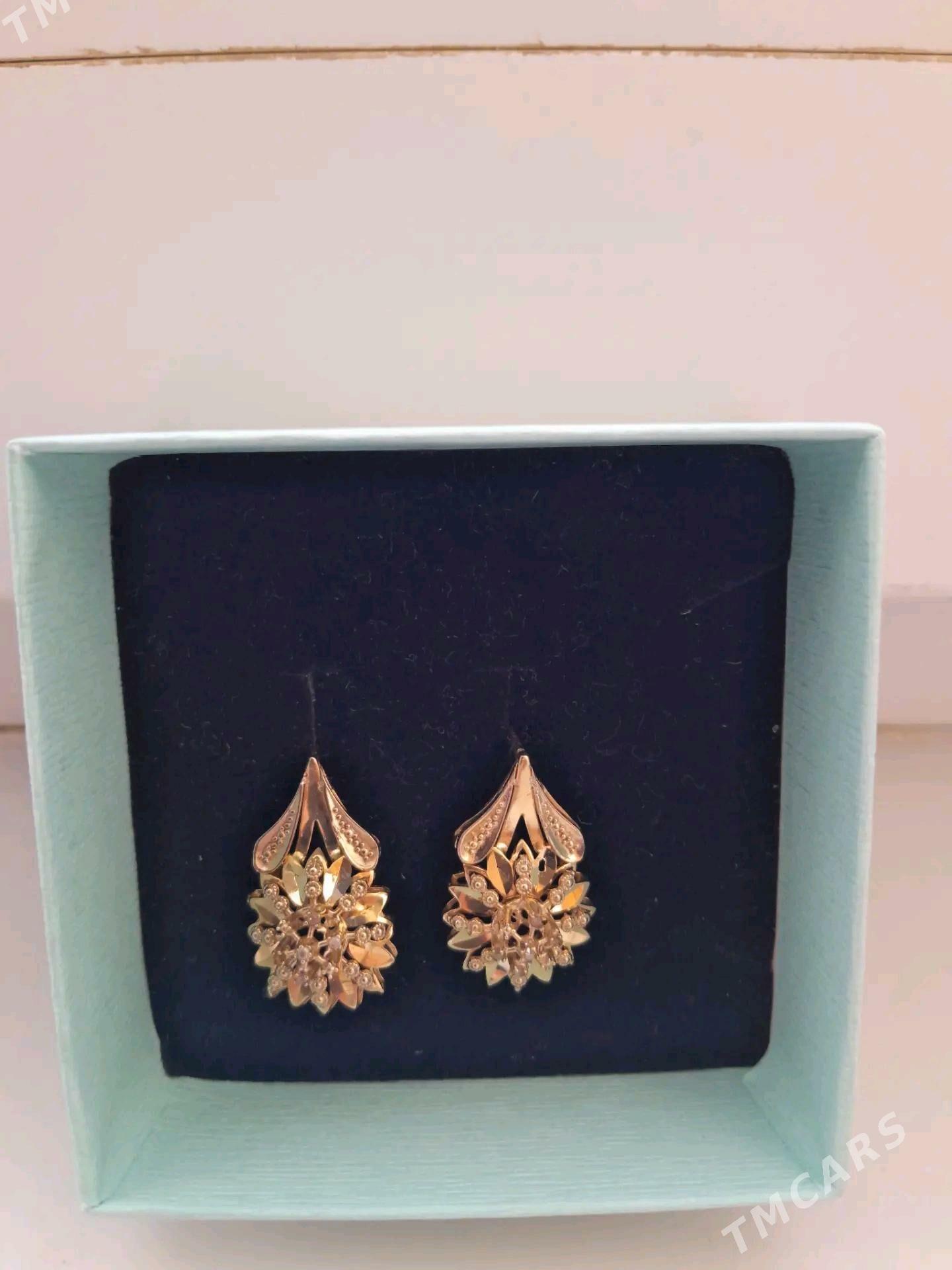 gyzyl gulakhalka brilliant - Boldumsaz - img 2