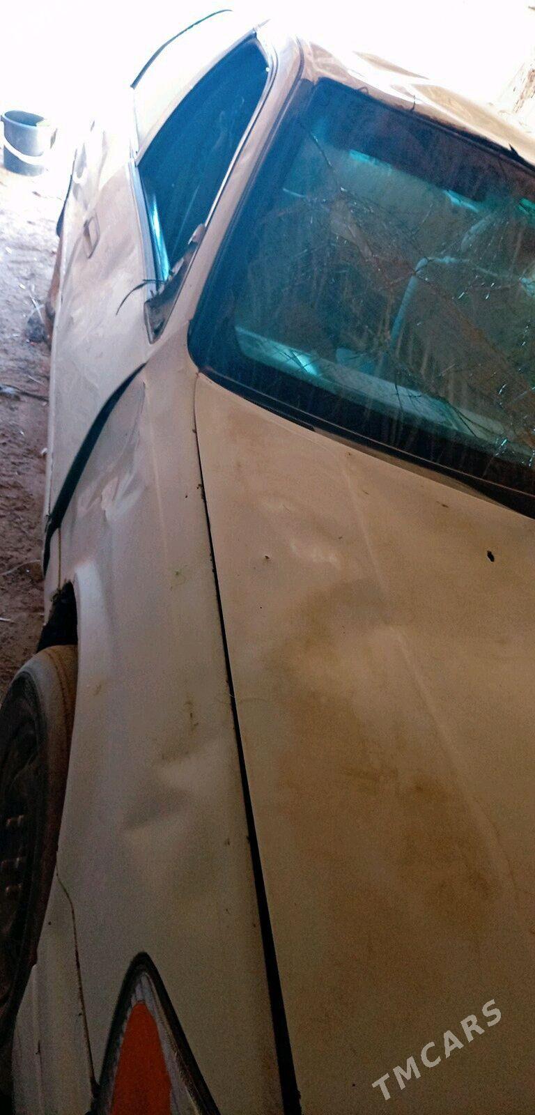 Toyota Camry 2000 - 130 000 TMT - Акдепе - img 4