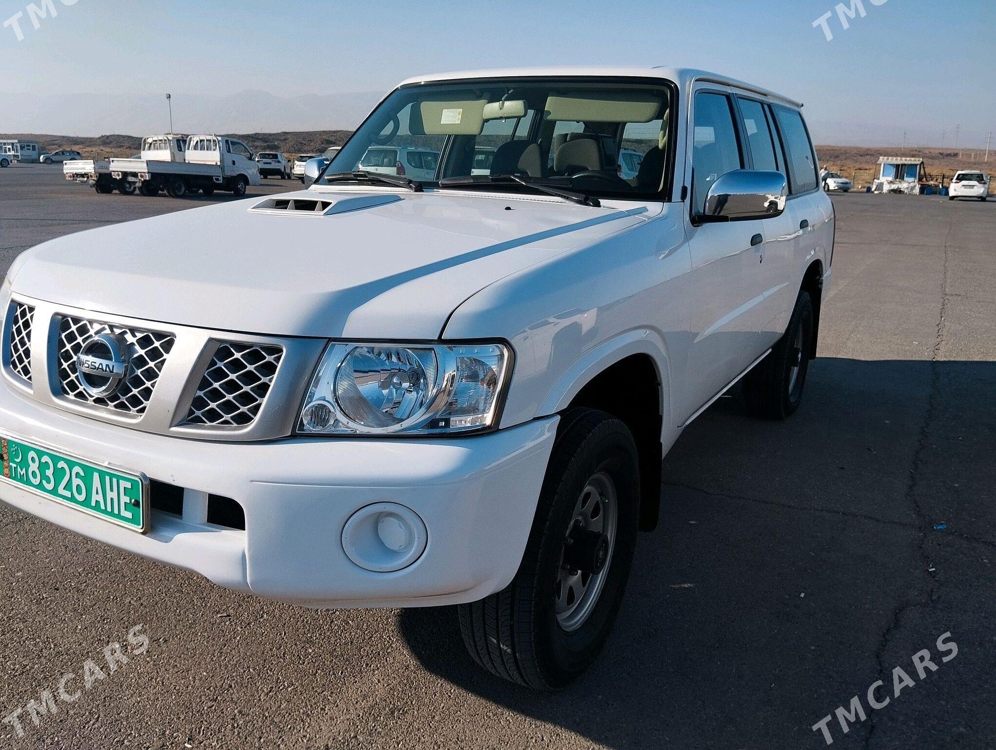 Nissan Patrol 2014 - 500 000 TMT - Анев - img 5