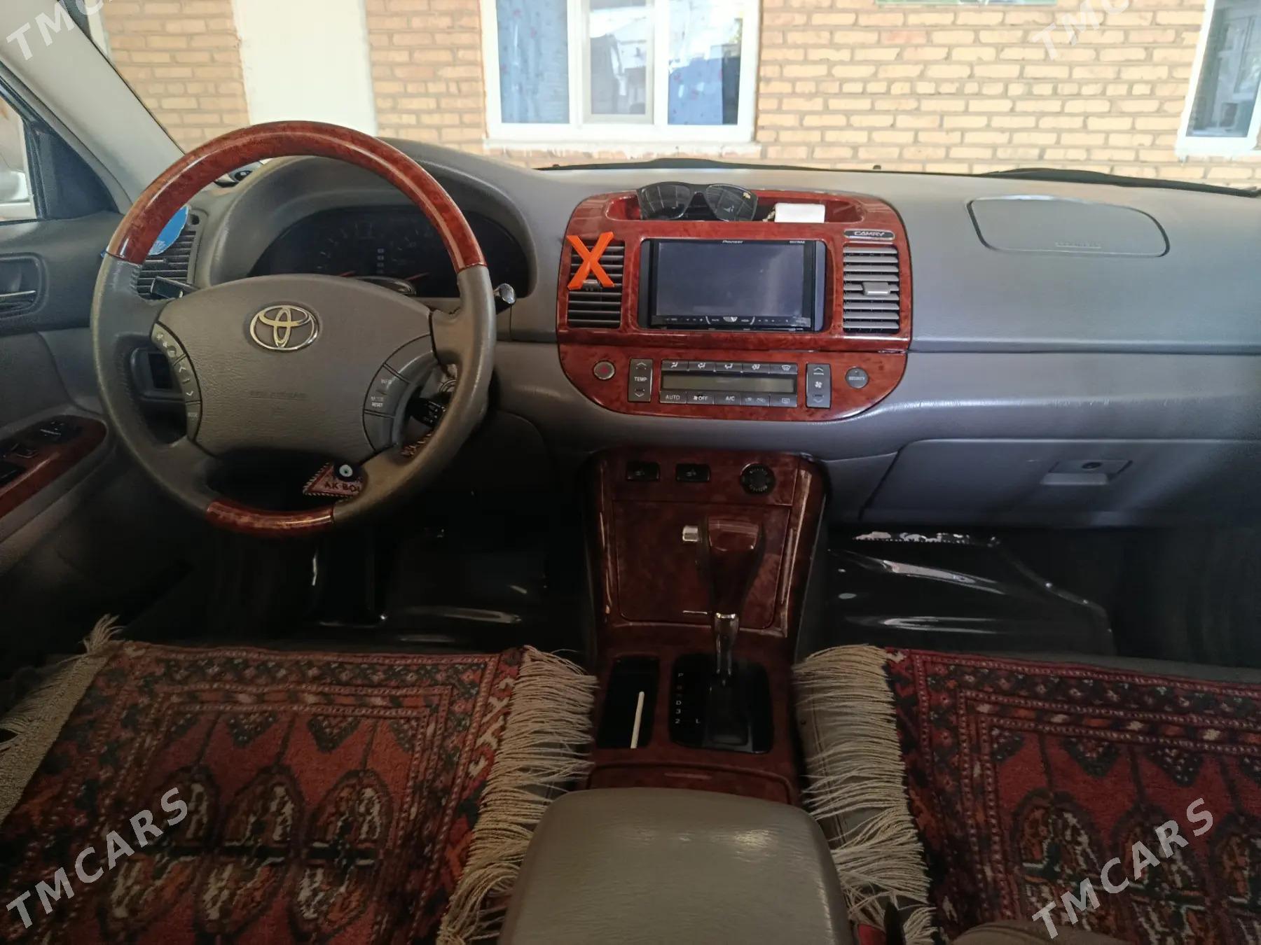 Toyota Camry 2004 - 250 000 TMT - Мары - img 6