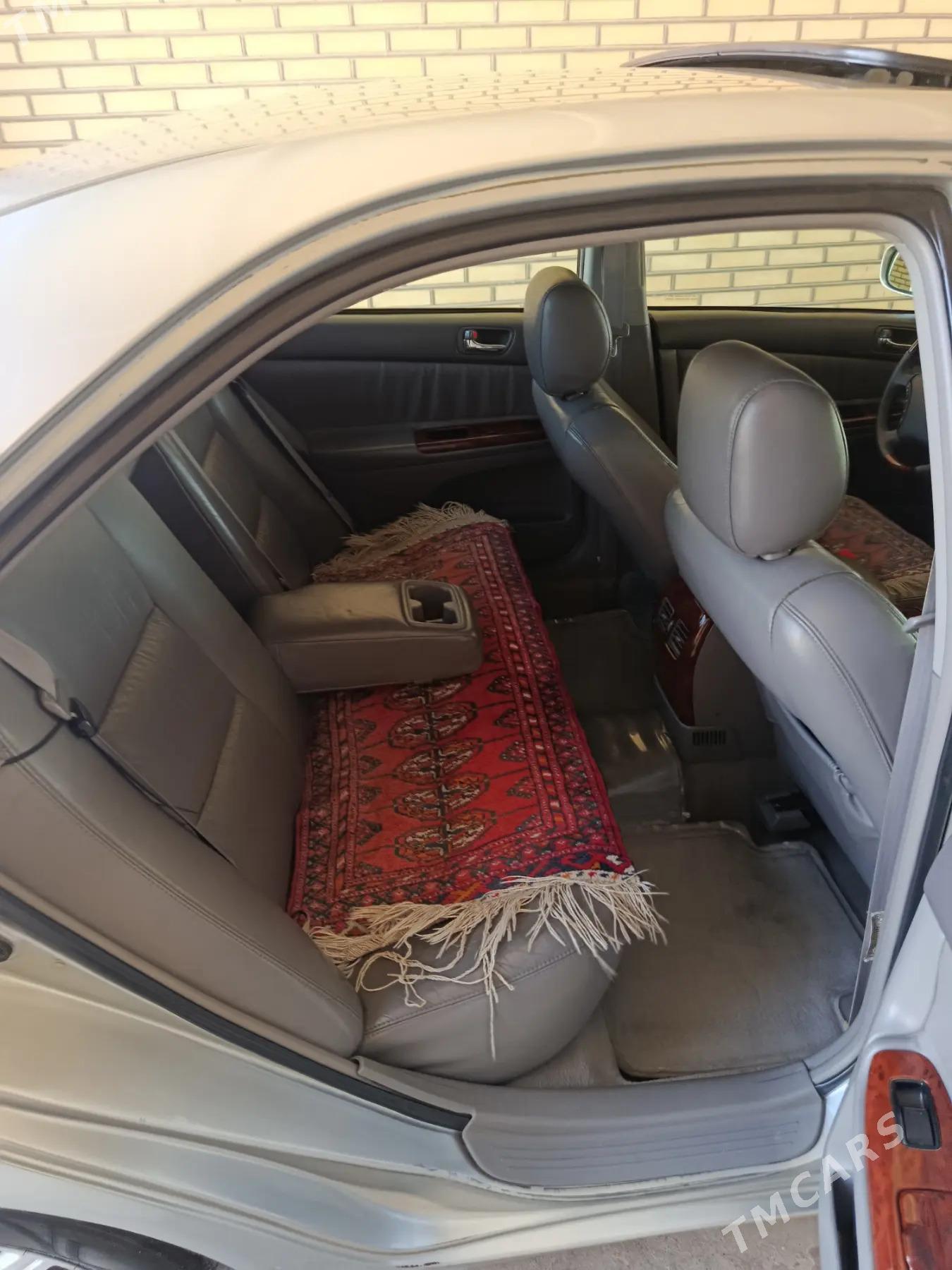 Toyota Camry 2004 - 250 000 TMT - Мары - img 4