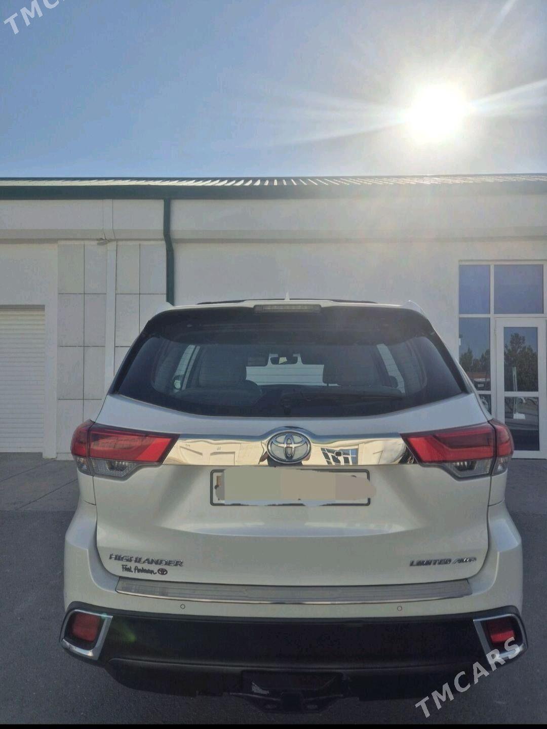 Toyota Highlander 2019 - 420 000 TMT - Ашхабад - img 2