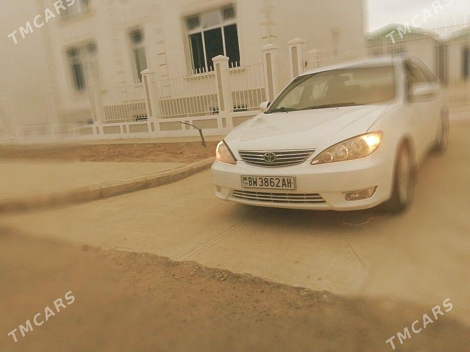 Toyota Camry 2004 - 140 000 TMT - Ak bugdaý etraby - img 3