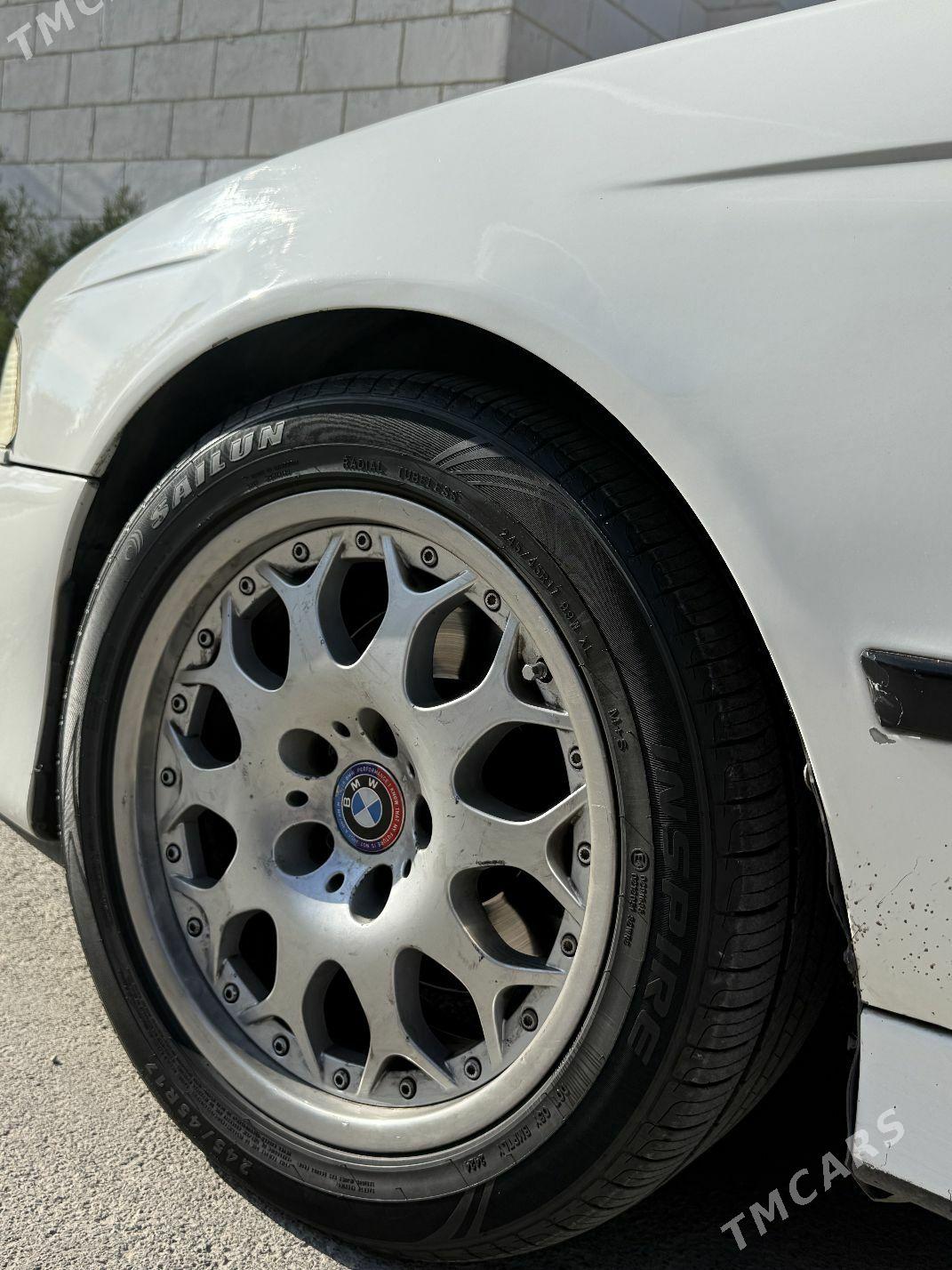 BMW E39 2001 - 121 000 TMT - Балканабат - img 10